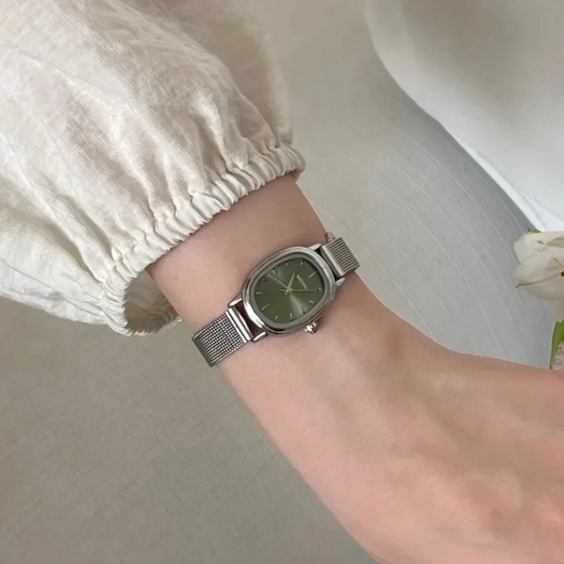 Lux Watch - Зеленые часы с маленьким овальным циферблатом,